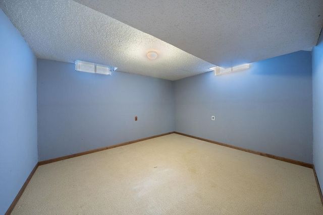 1902 Marksdale Ave, Goddard, KS 67052