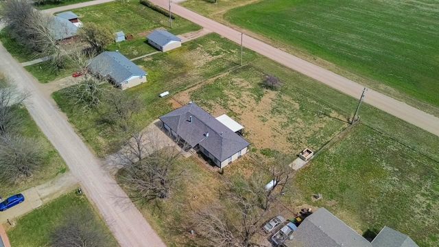 1902 Marksdale Ave, Goddard, KS 67052