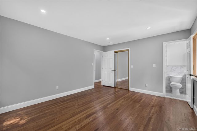 11 Penguin Lane, Commack, NY 11725