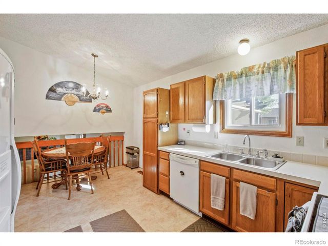 3410 Red Maple Court, Loveland, CO 80538