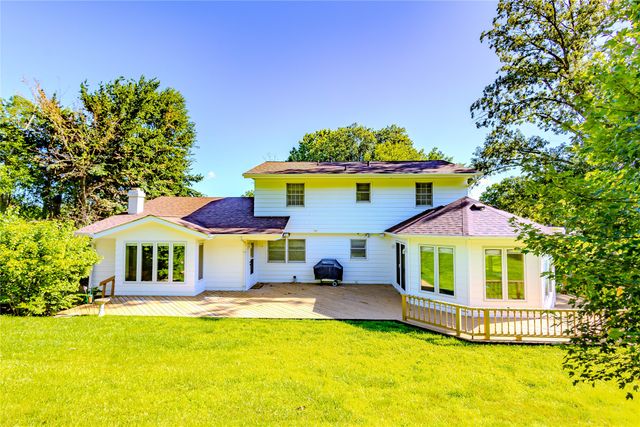 1327 S 4th Avenue W, Newton, IA 50208
