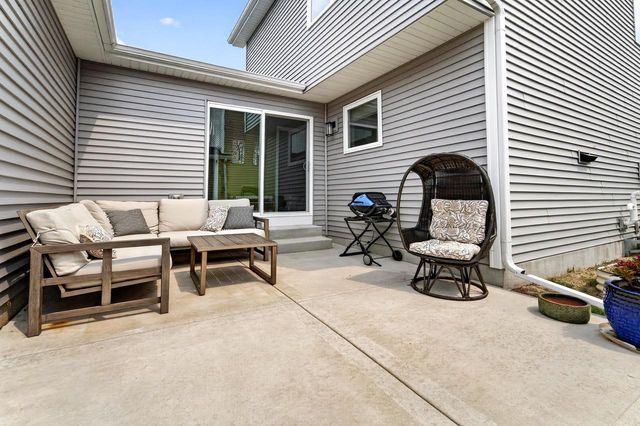 608 Sugar Maple Lane, Verona, WI 53593