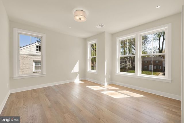 8506 HEMPSTEAD AVE, Bethesda, MD 20817