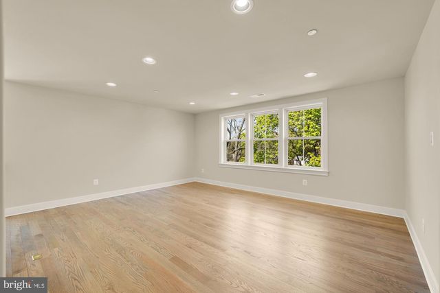 8506 HEMPSTEAD AVE, Bethesda, MD 20817