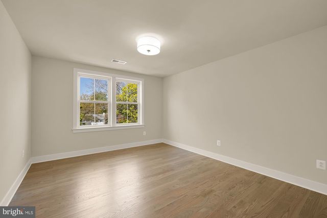 8506 HEMPSTEAD AVE, Bethesda, MD 20817