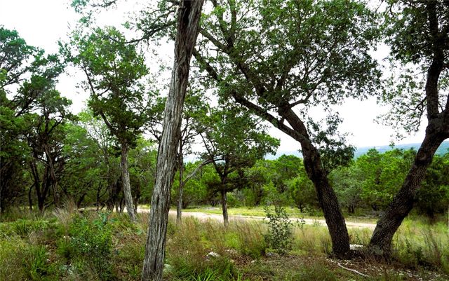 850 Days End RD, Wimberley, TX 78676