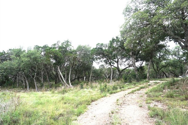 850 Days End RD, Wimberley, TX 78676