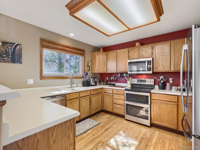 5233 S Espana St, Centennial, CO 80015