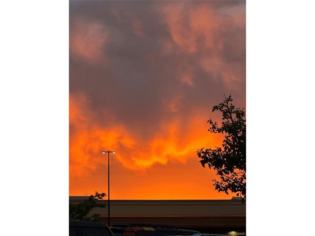 5233 S Espana St, Centennial, CO 80015