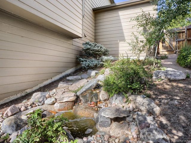 5233 S Espana St, Centennial, CO 80015