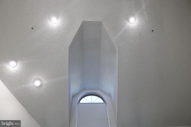 1031 MAIN ST, Voorhees, NJ 08043