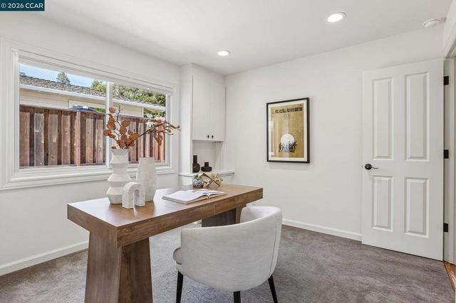 49 Corliss Dr, Moraga, CA 94556