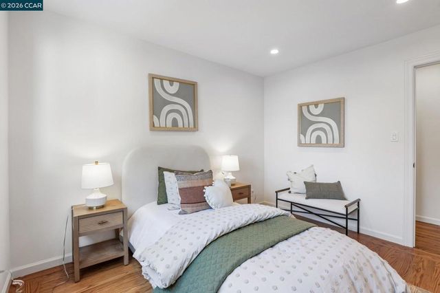 49 Corliss Dr, Moraga, CA 94556
