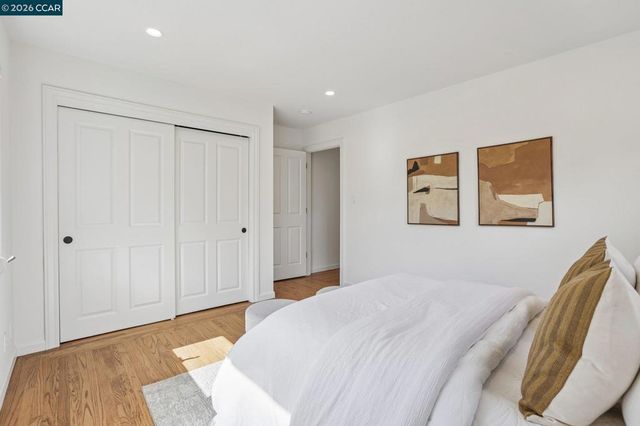 49 Corliss Dr, Moraga, CA 94556