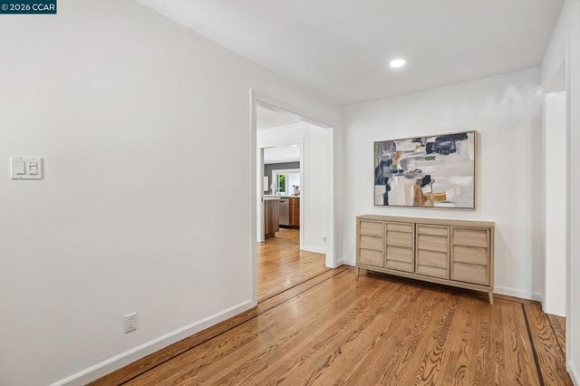 49 Corliss Dr, Moraga, CA 94556