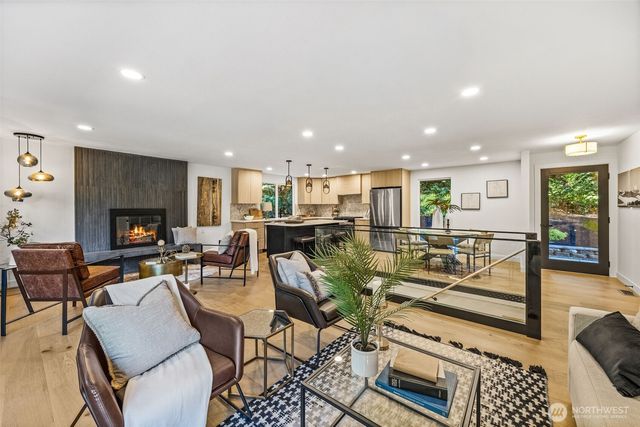 15909 175th Avenue NE, Woodinville, WA 98072