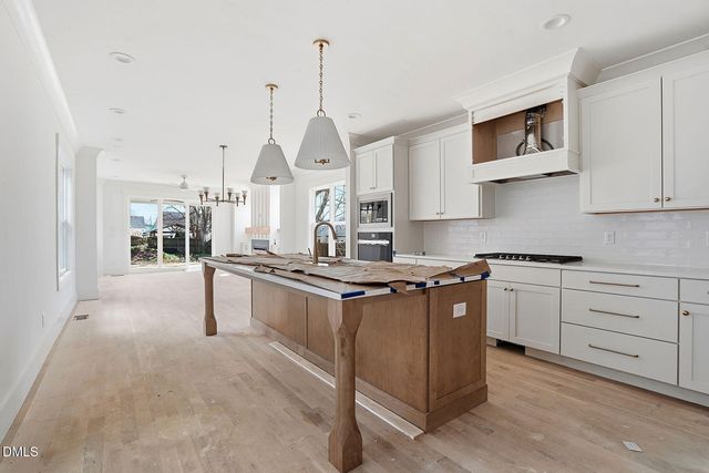 108a N Mason, Apex, NC 27502