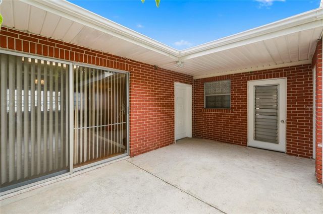 1475 S LAKE HOWARD DRIVE, Winter Haven, FL 33880