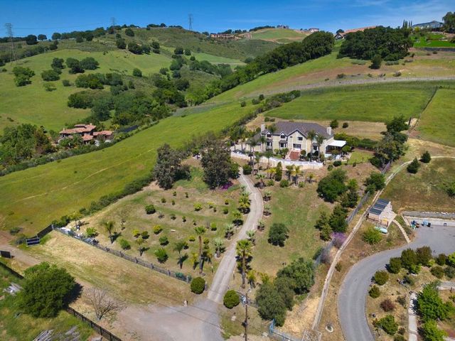 7790 Lost View Road, San Jose, CA 95120