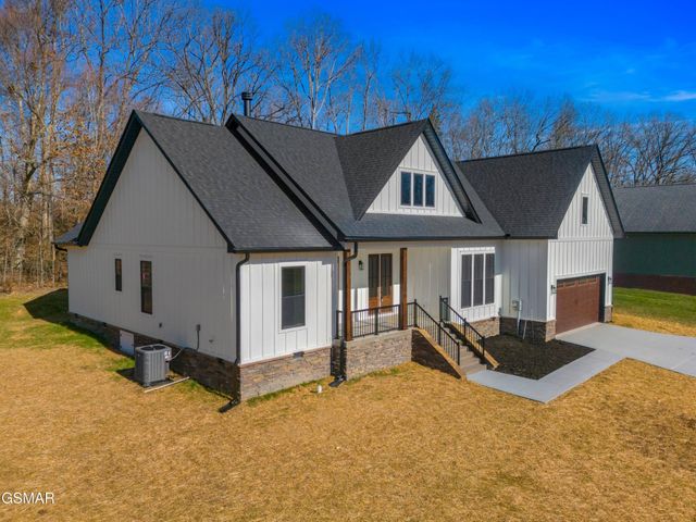 932 Bob O Drive, Dandridge, TN 37725