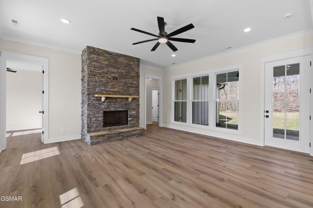 932 Bob O Drive, Dandridge, TN 37725