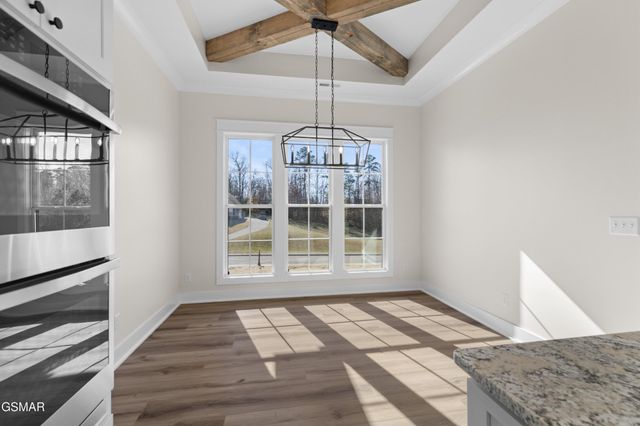 932 Bob O Drive, Dandridge, TN 37725