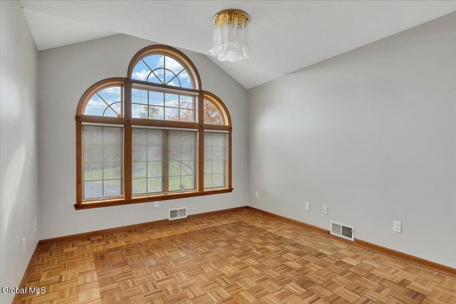 1306 Putnam Road, Rotterdam, NY 12306