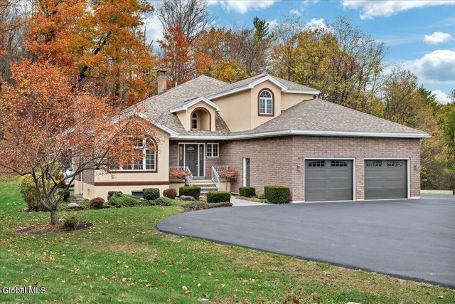 1306 Putnam Road, Rotterdam, NY 12306