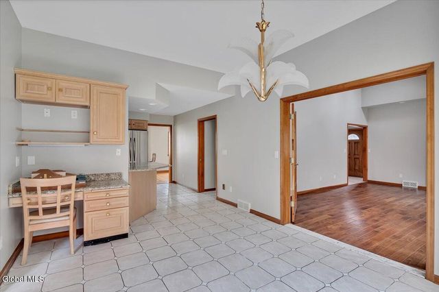 1306 Putnam Road, Rotterdam, NY 12306