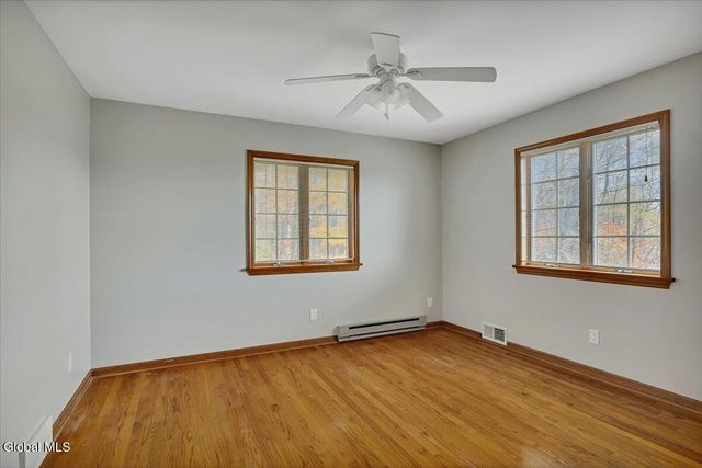 1306 Putnam Road, Rotterdam, NY 12306