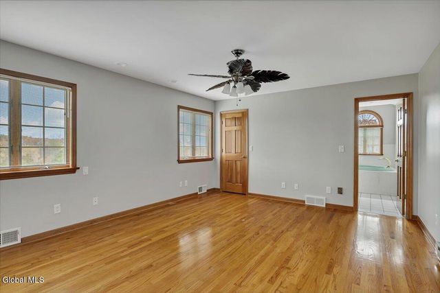 1306 Putnam Road, Rotterdam, NY 12306