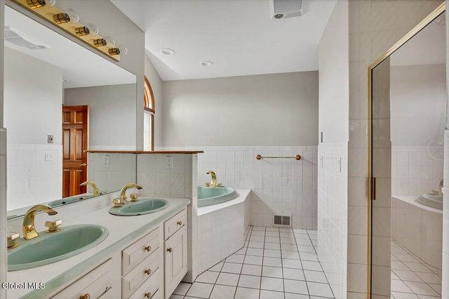 1306 Putnam Road, Rotterdam, NY 12306