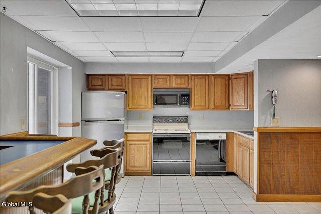 1306 Putnam Road, Rotterdam, NY 12306