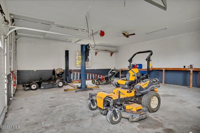 1306 Putnam Road, Rotterdam, NY 12306