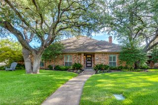 9035 Maguires Bridge Drive, Dallas, TX 75231