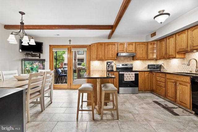 4104 BARNSTAPLE CT, Bensalem, PA 19020