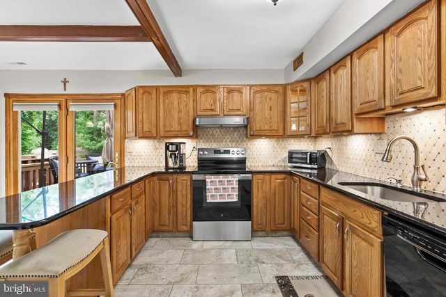 4104 BARNSTAPLE CT, Bensalem, PA 19020