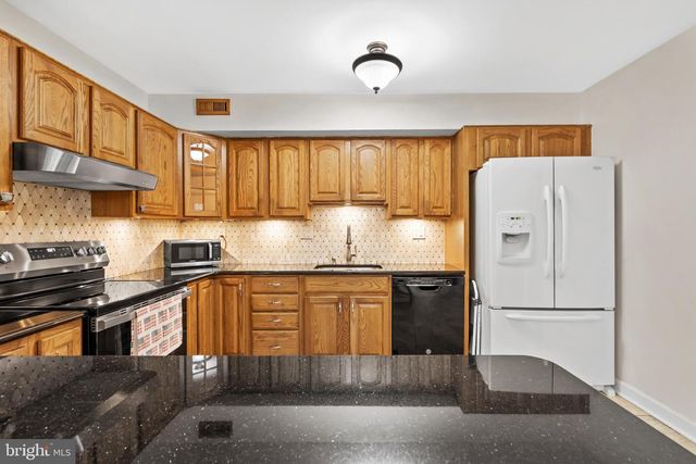 4104 BARNSTAPLE CT, Bensalem, PA 19020