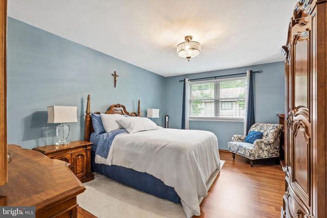 4104 BARNSTAPLE CT, Bensalem, PA 19020