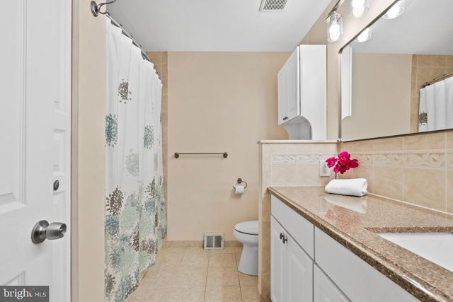 4104 BARNSTAPLE CT, Bensalem, PA 19020
