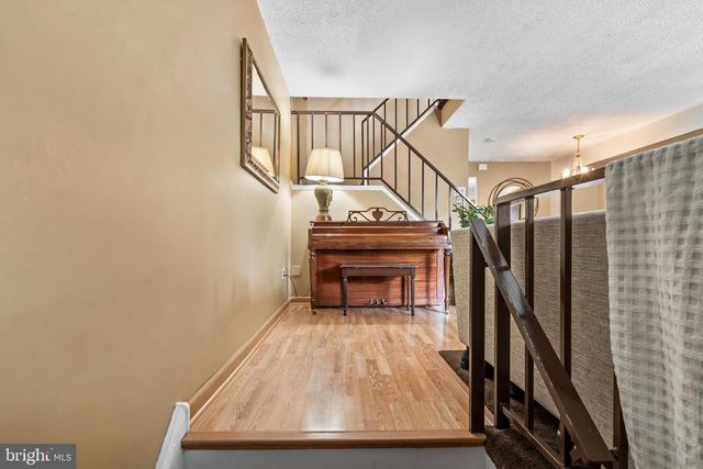 4104 BARNSTAPLE CT, Bensalem, PA 19020