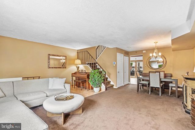 4104 BARNSTAPLE CT, Bensalem, PA 19020