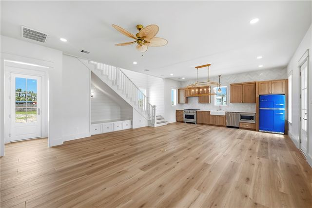 201 Laughing Gull Lane C, Port Aransas, TX 78373