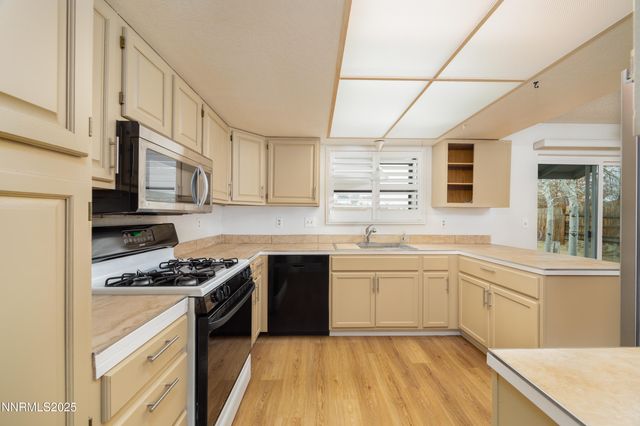 375 Hoge Road, Reno, NV 89506