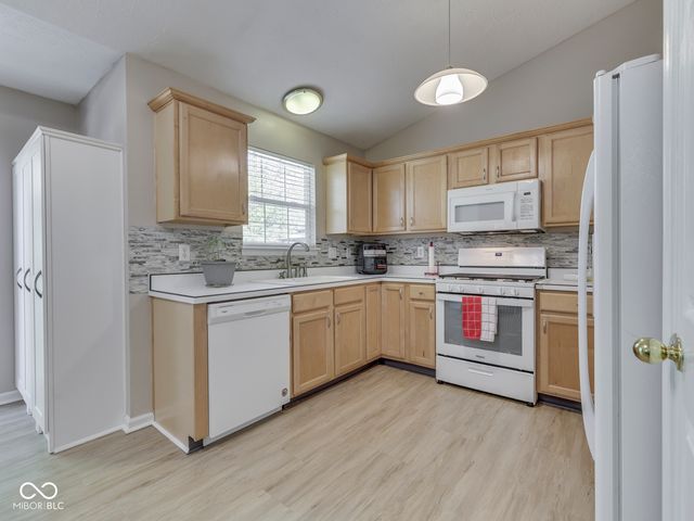 7828 Lofton Court, Indianapolis, IN 46239