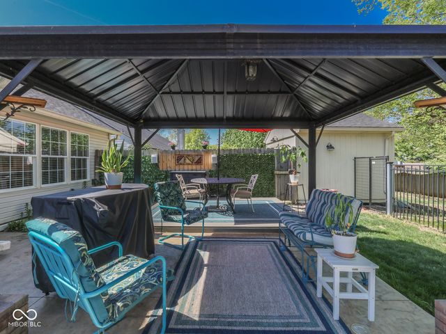 7828 Lofton Court, Indianapolis, IN 46239