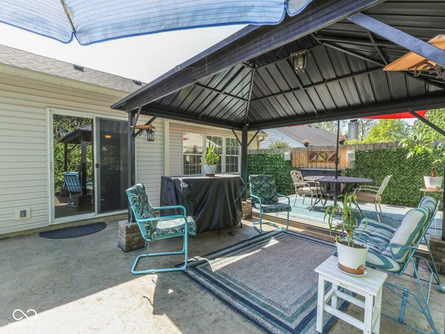 7828 Lofton Court, Indianapolis, IN 46239