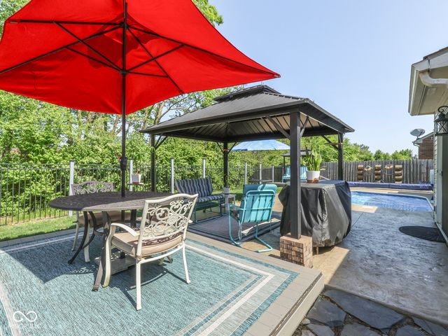 7828 Lofton Court, Indianapolis, IN 46239