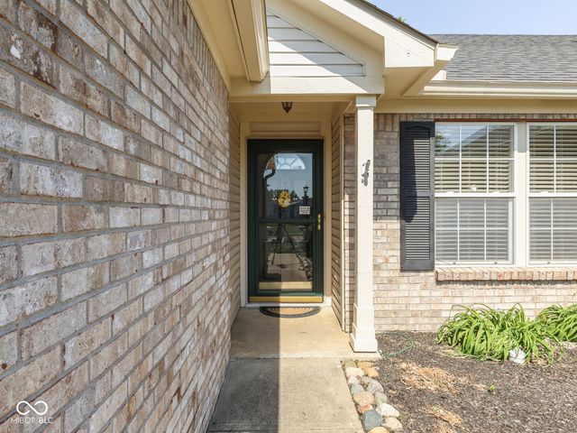 7828 Lofton Court, Indianapolis, IN 46239