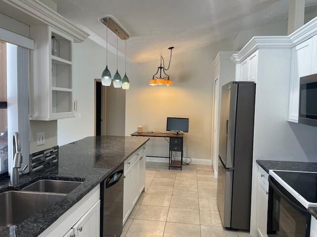 618 SE Streamlet Avenue, Port St Lucie, FL 34983